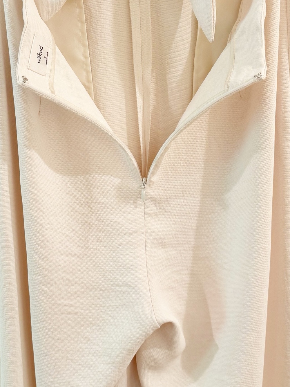 Aritzia Wilfred Ecoulement Cream & White Sleeveless Jumpsuit - Picture 10 of 16